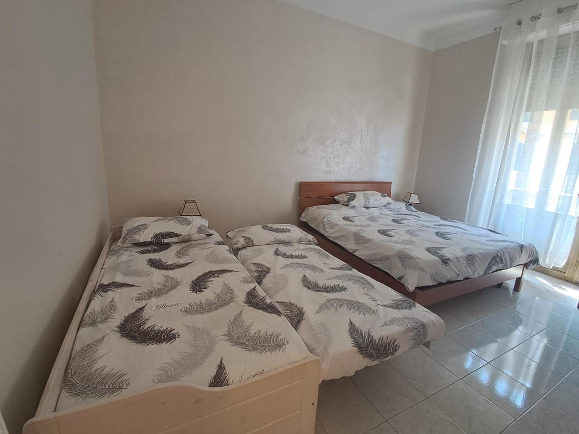 Beds Portamaggiore - Ex Happy House Рим Екстериор снимка